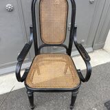 Curved wooden armchair Thonet Nr 1032