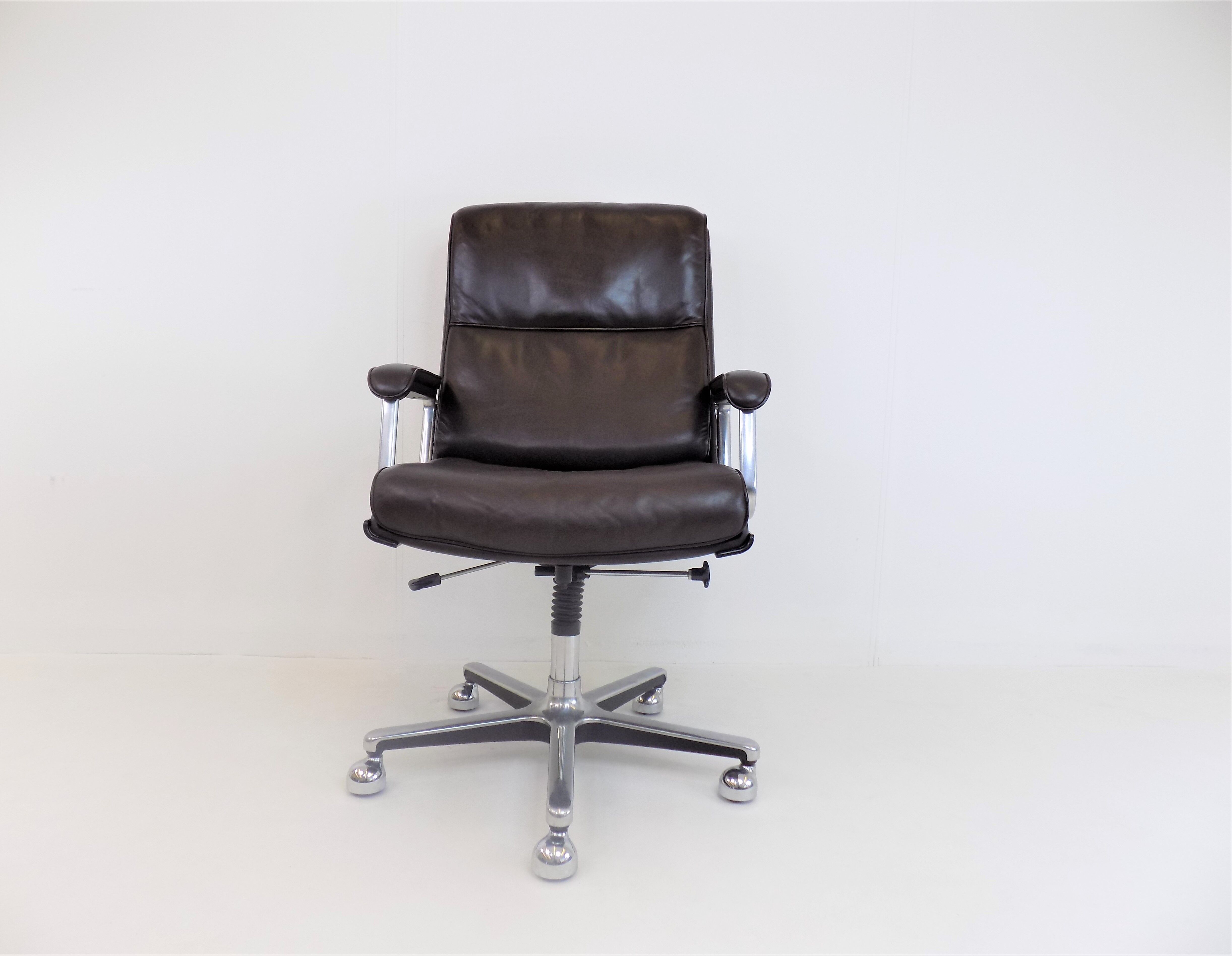 Drabert leather office chair