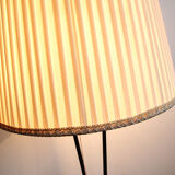 1950s floor-lamp in brass and plissé