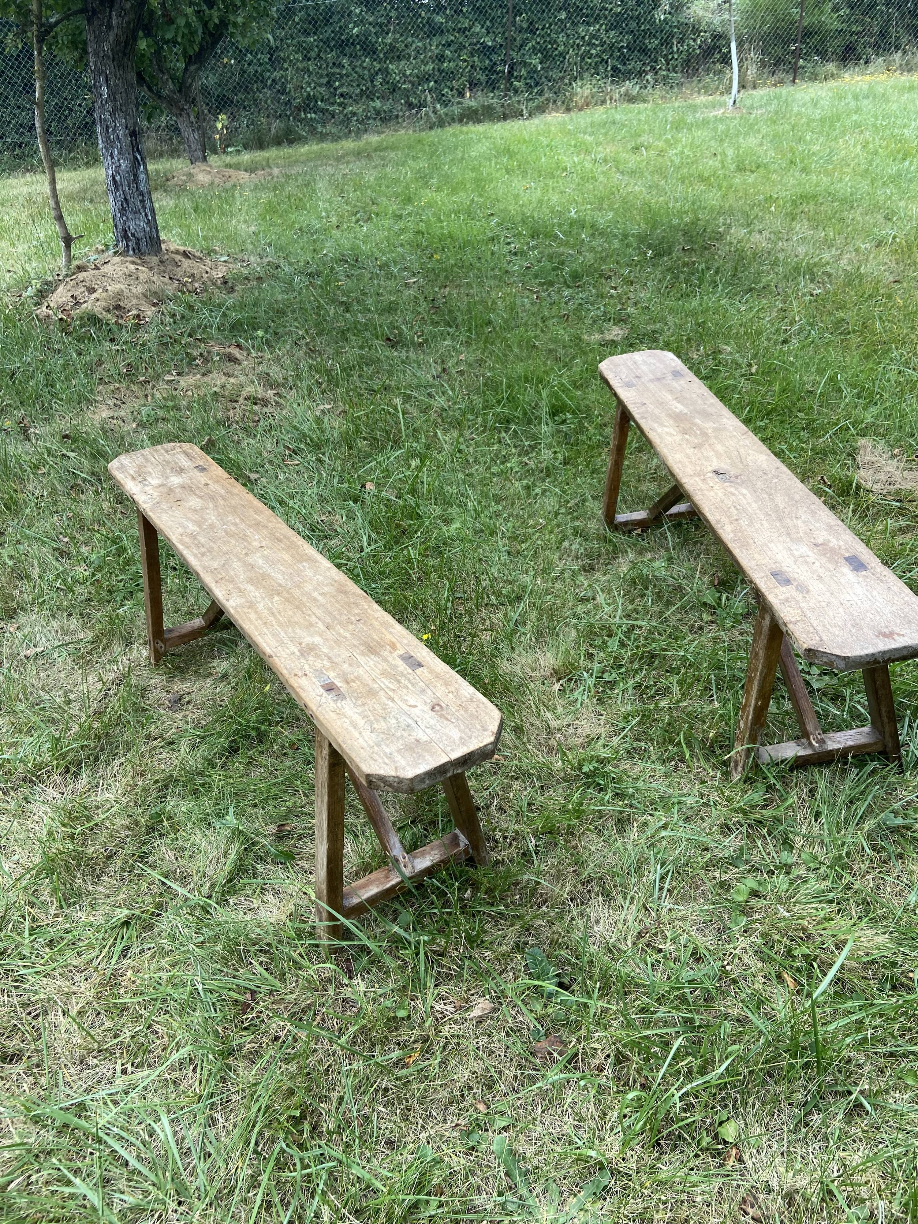 Paire de banc de ferme en bois