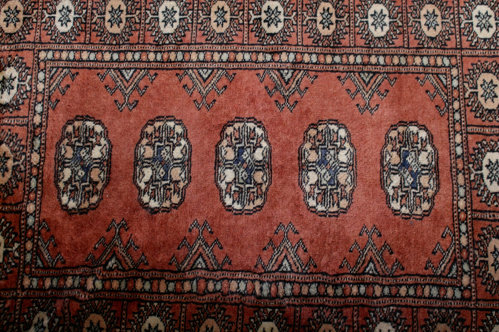 Vintage wool and fringe rug with Turkman design Tekke 103x65cm