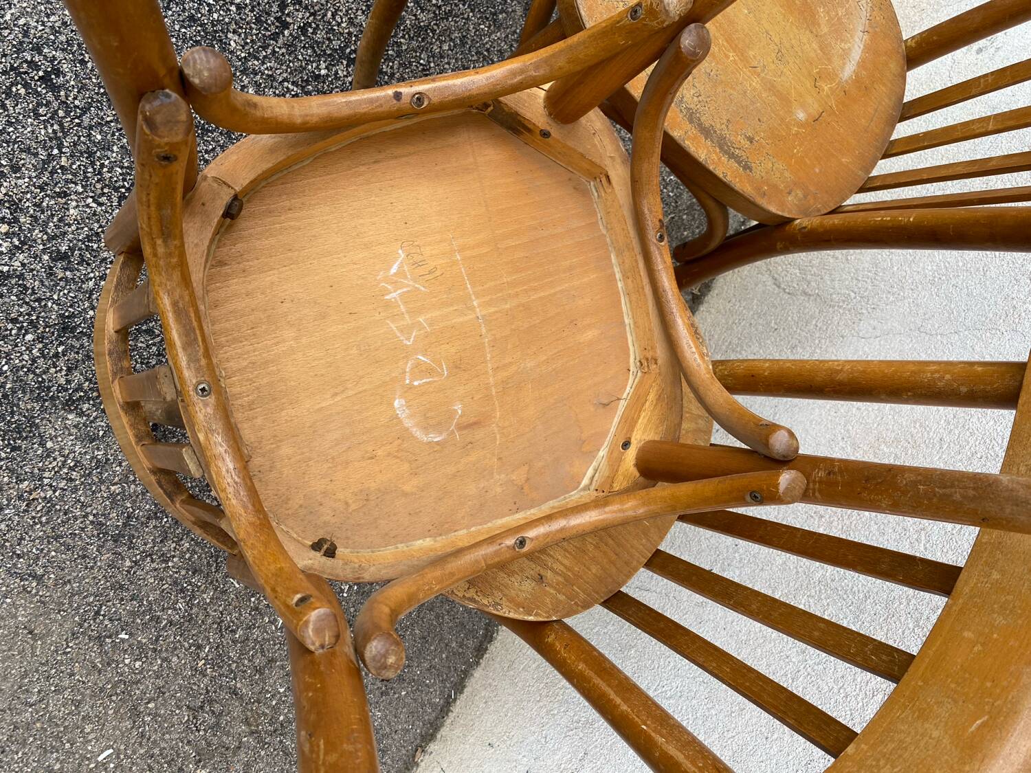 Set of 4 bistro chairs, curved backs