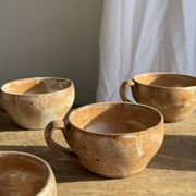 11 tasses à café vintage en grès mat brut