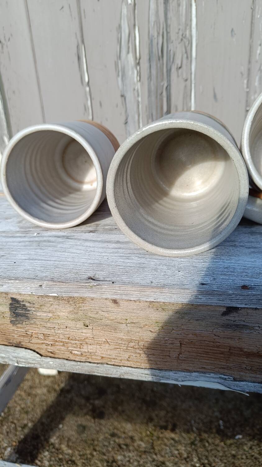 Colombier pottery ceramics