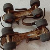 Patins à roulettes en fer vintage