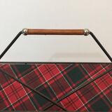 Magazine rack in black lacquered metal, leather and checkered fabric