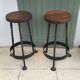 Paire tabourets de bar fer forgé et chêne