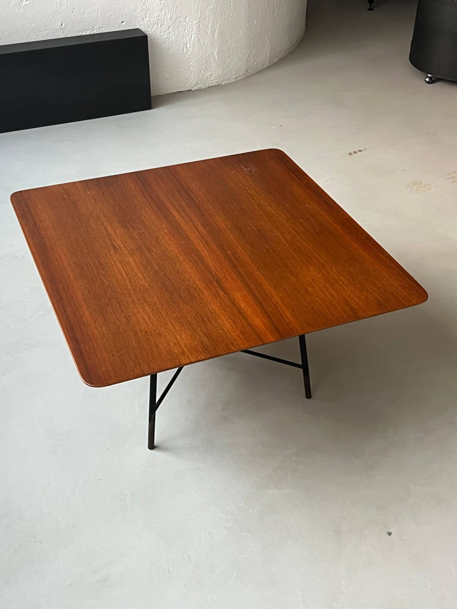 Coffee table in Wood and Metal/Brass by Ico Parisi for Cassina 1957