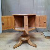 Cabinet with 8 rotating compartments