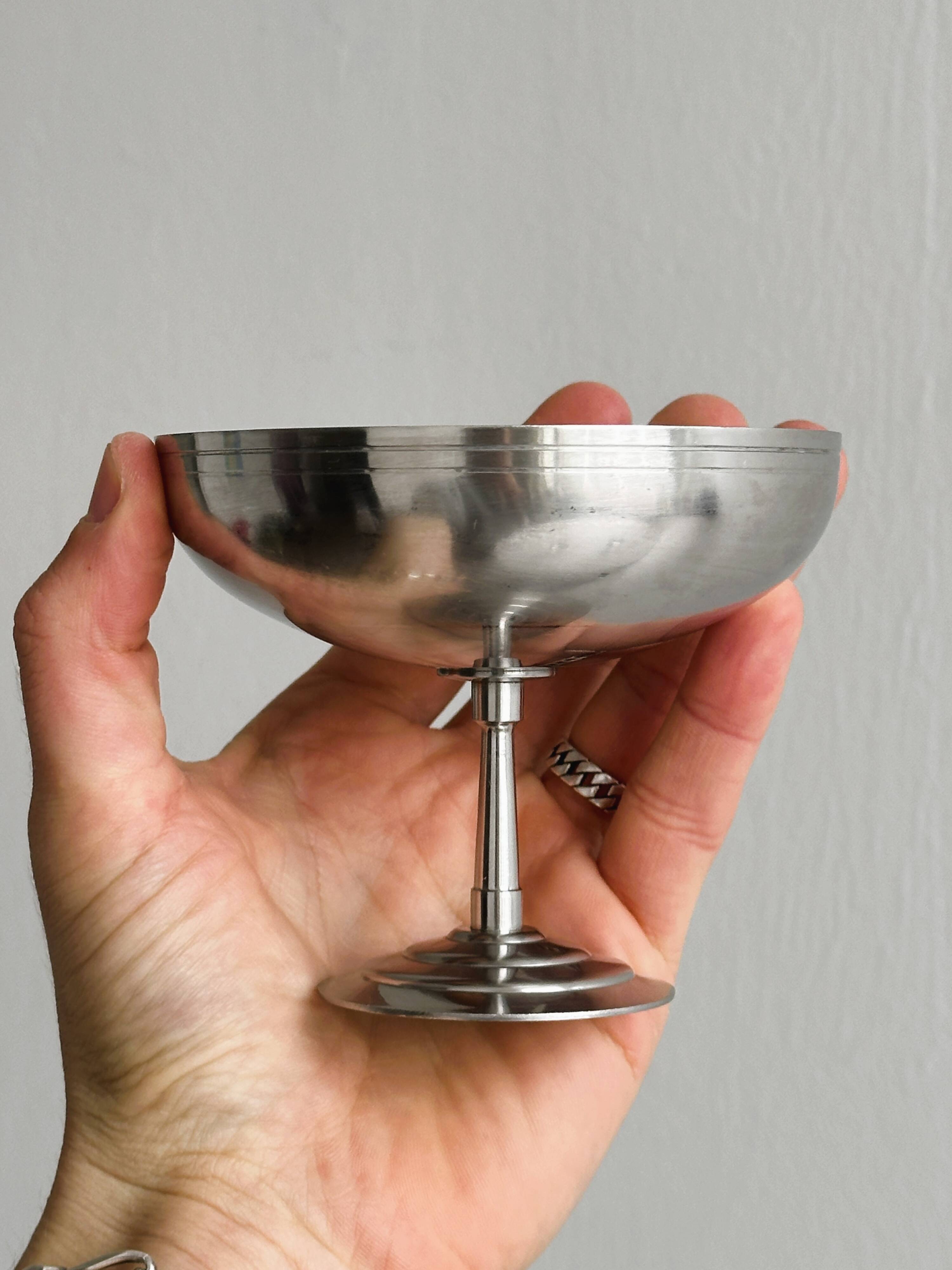 8 large stainless steel footed bowls Letang Remy