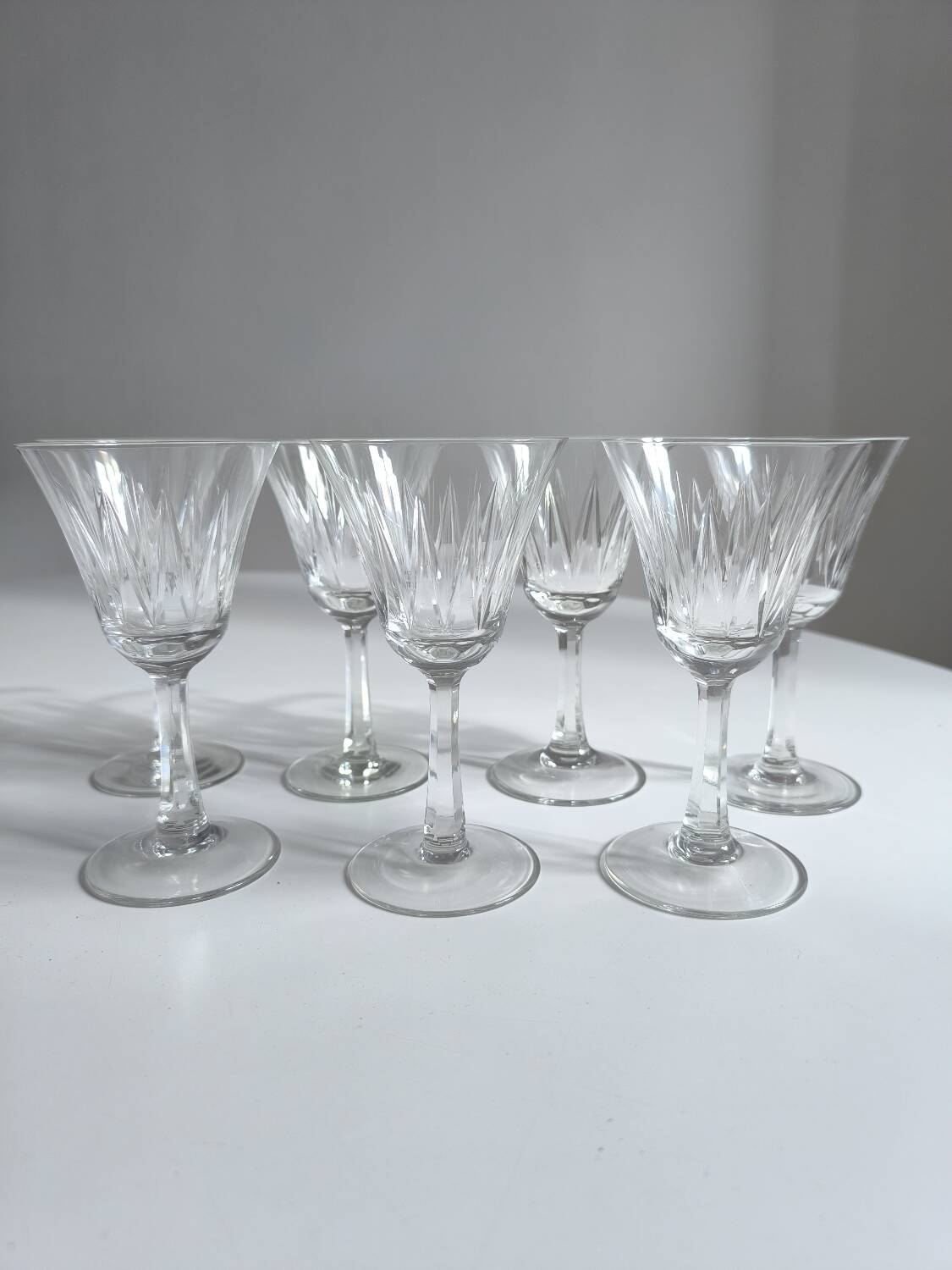 Set of 7 chiseled crystal glasses