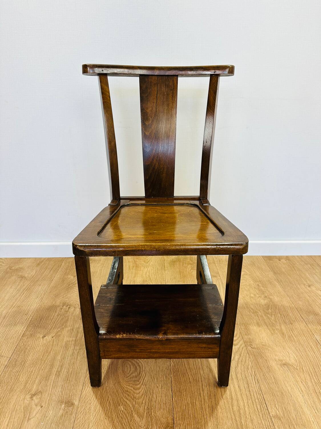 6 “pray to God” chairs