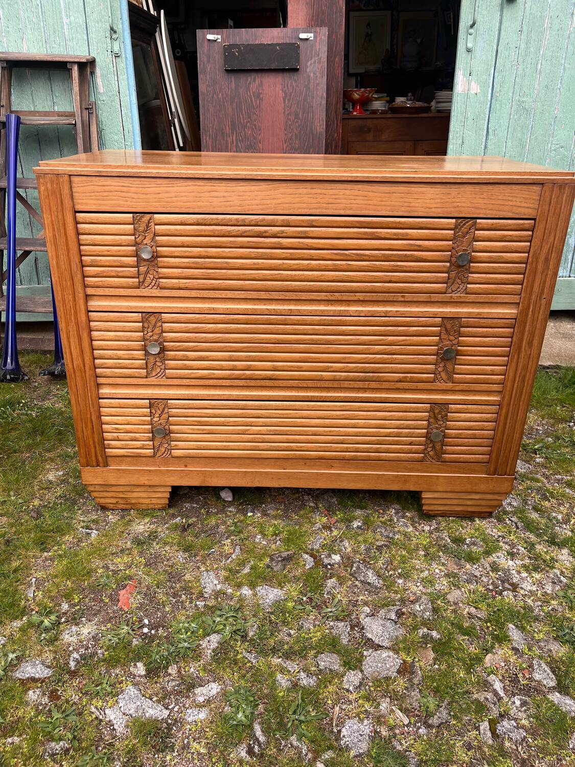 Art Deco chest of drawers
