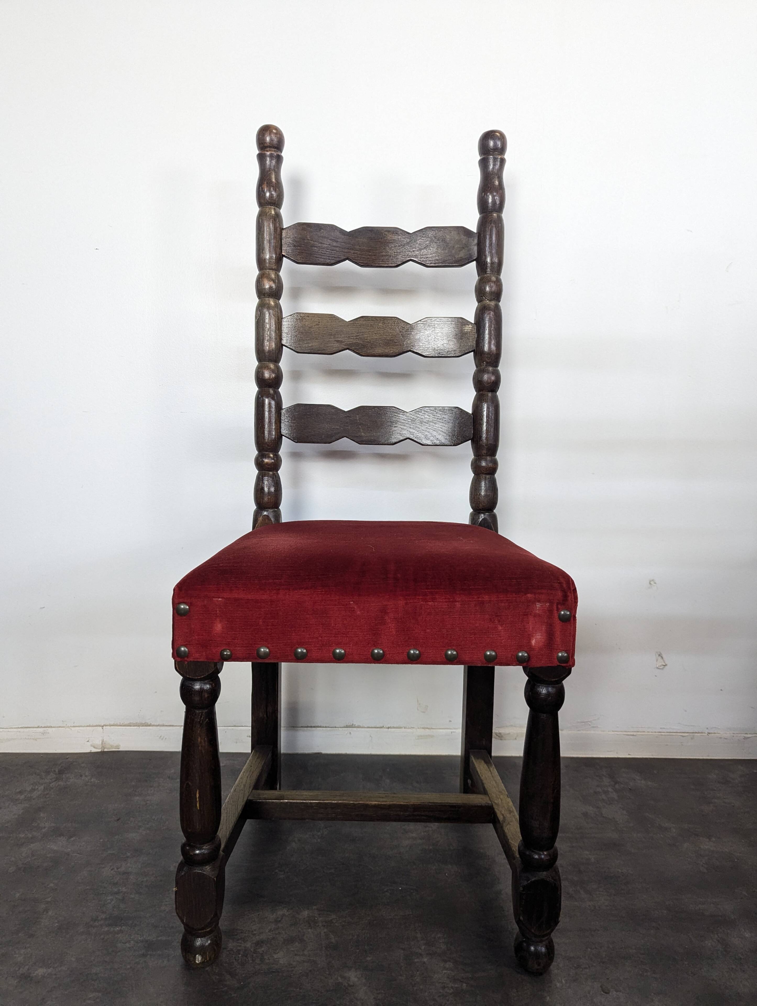 Série de 8 chaises espagnoles