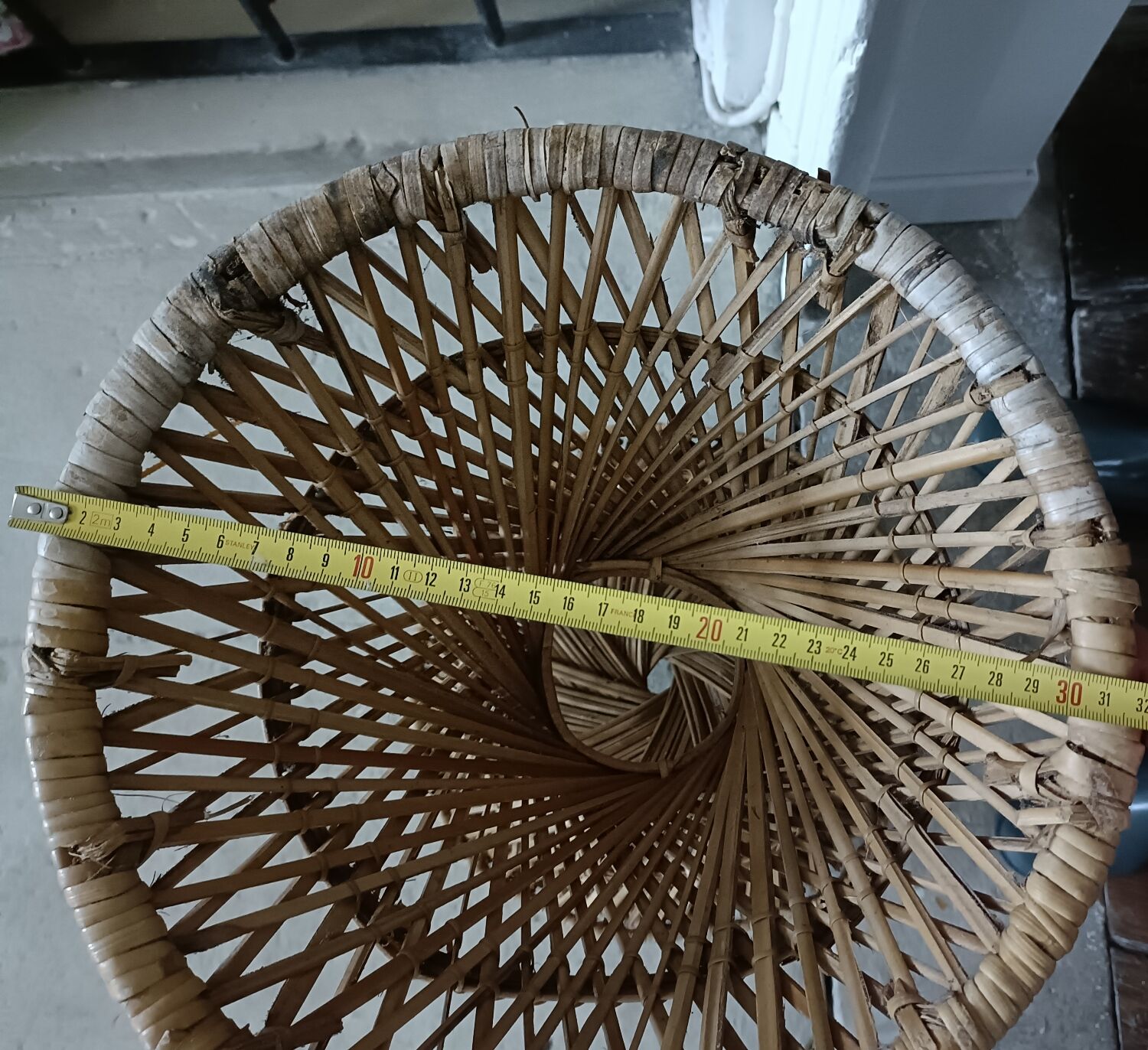Plant holder, rattan pot cover