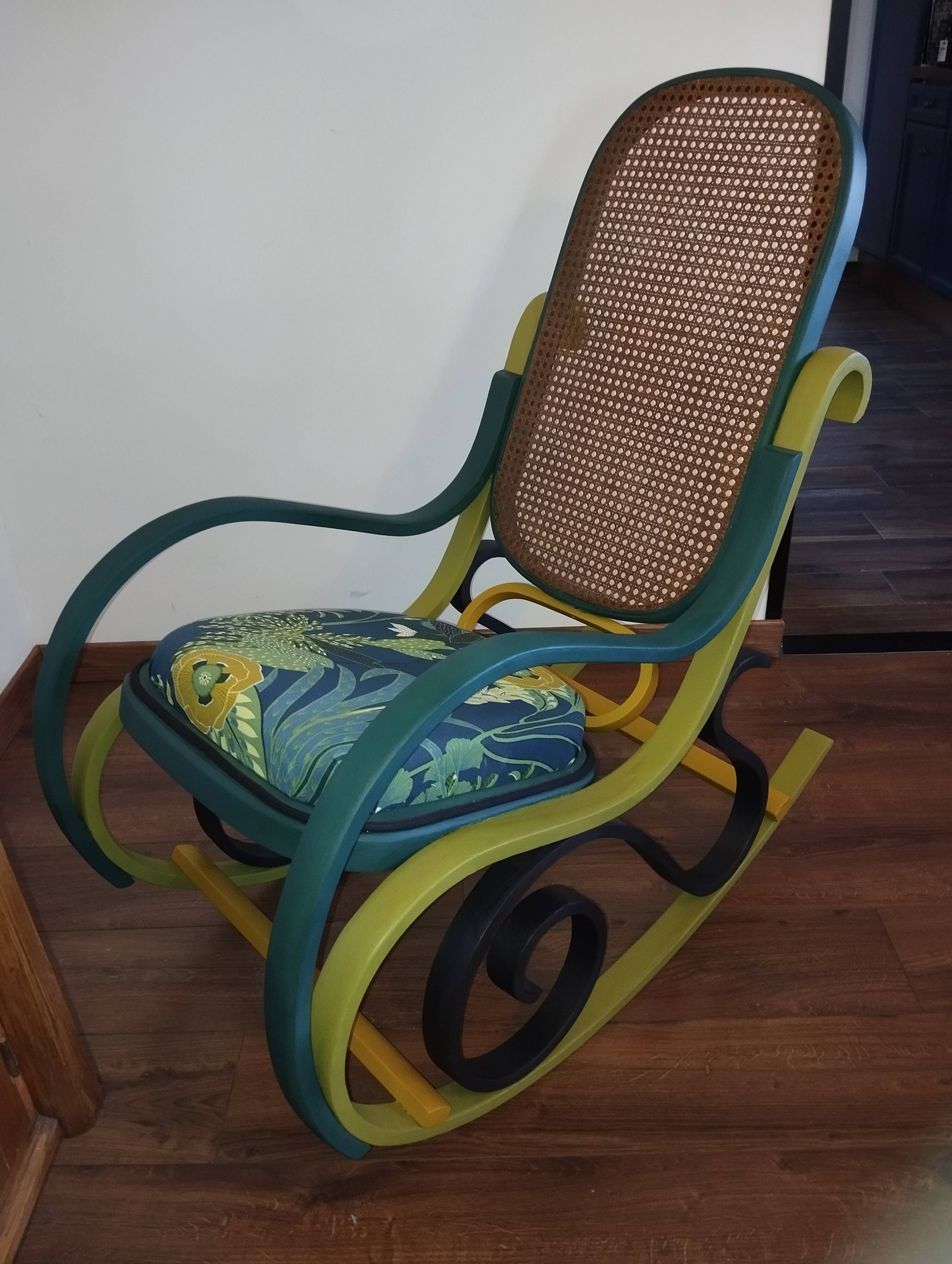Customized rocking chair
