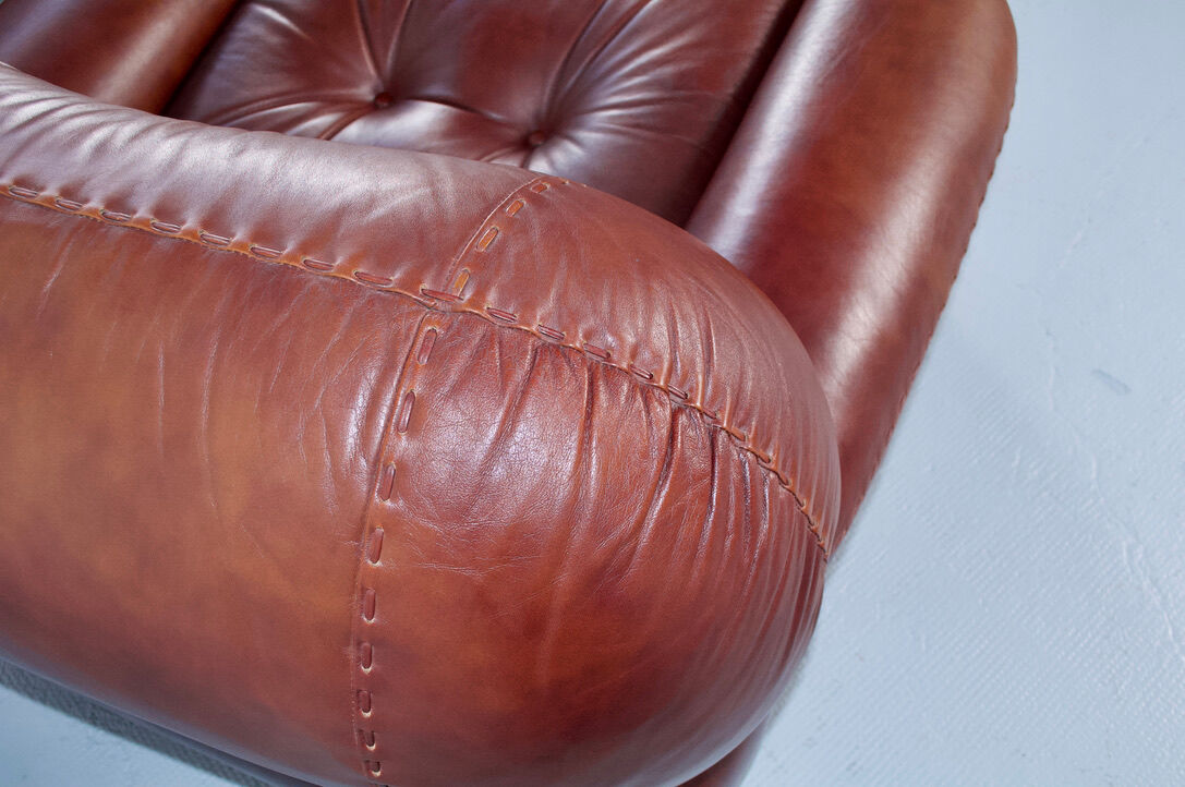 Pair of Sapporo leather armchairs from the 1970s, by Mobil Girgi.