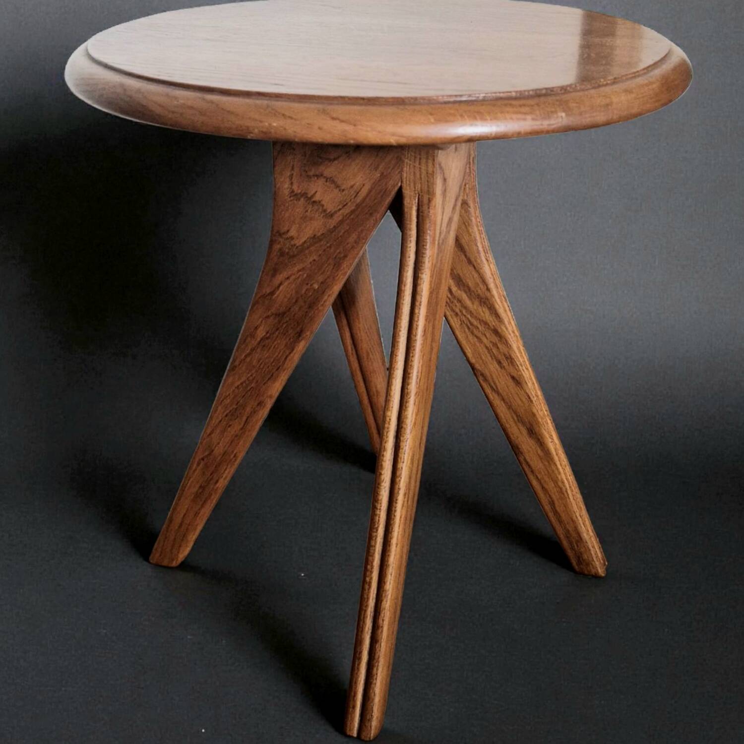 Solid oak side table – Scandinavian design from the 1950s