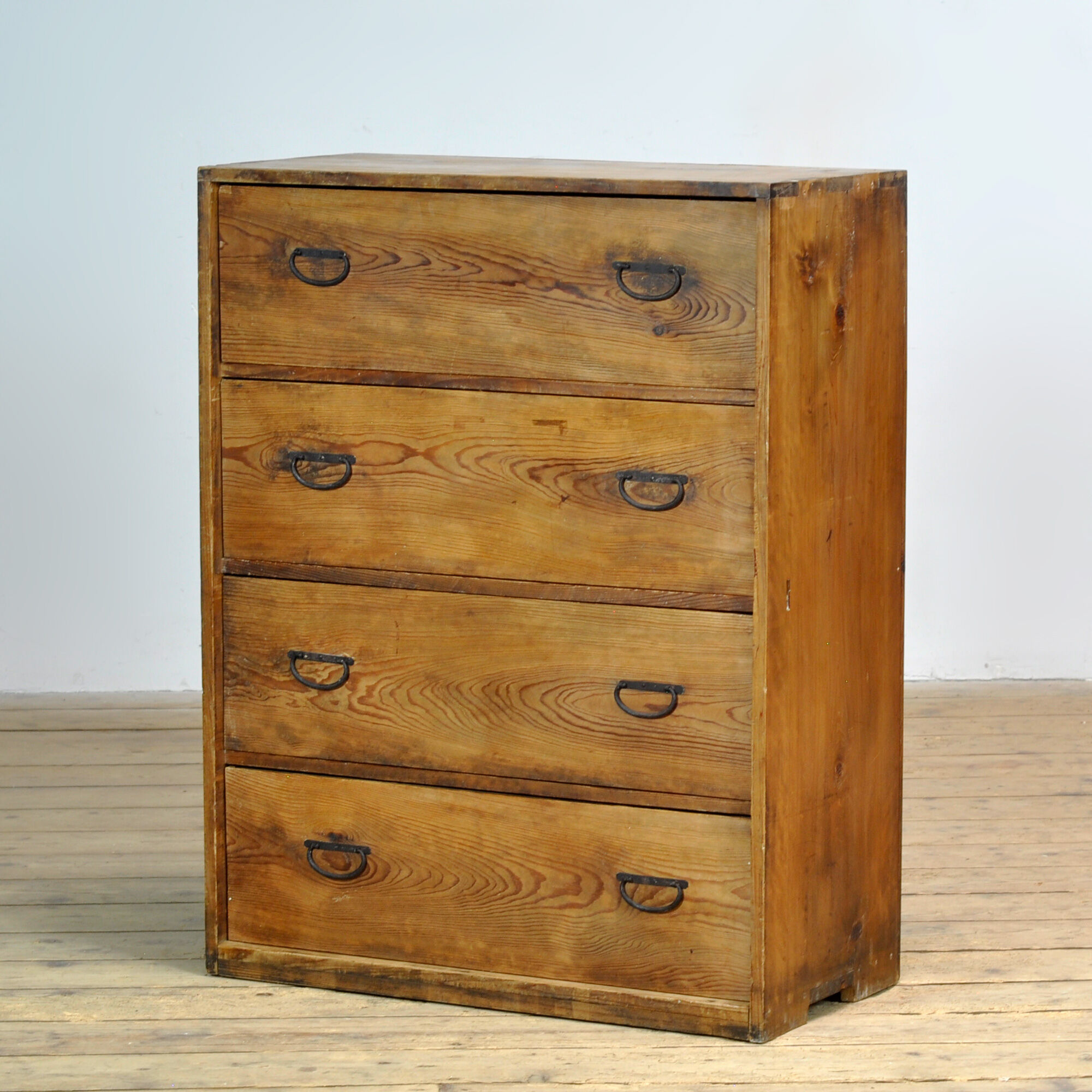 Japanese Tansu chest of drawers, circa 1900