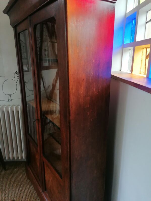 Petite vitrine ancienne