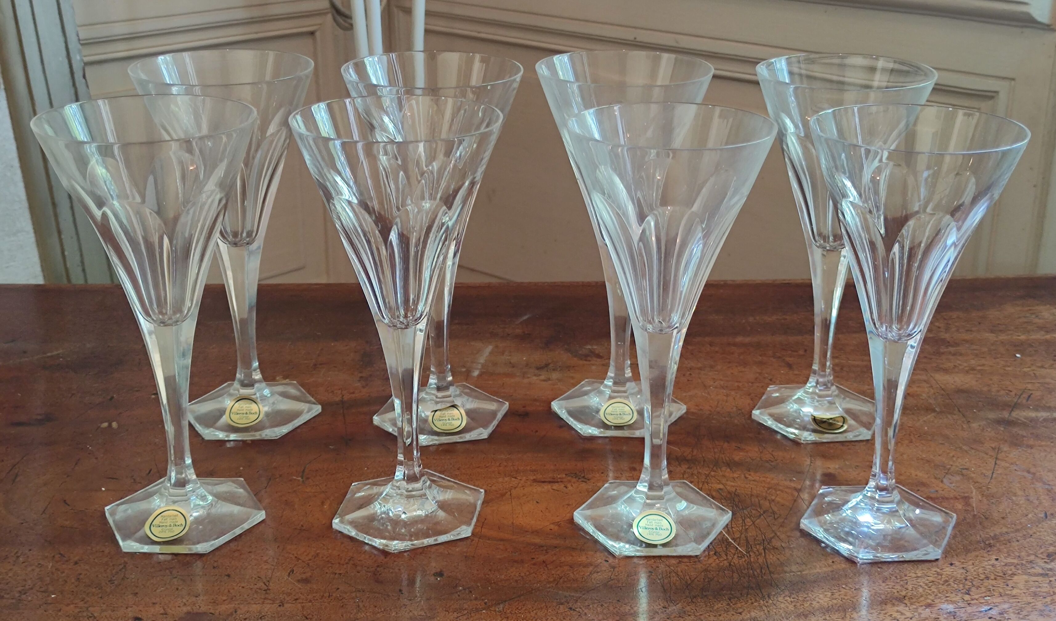 Series of 8 Villeroy and Boch crystal glasses