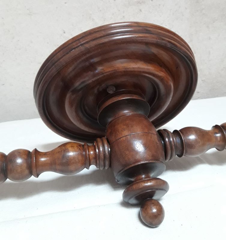 Walnut bed sky suspension late nineteenth °