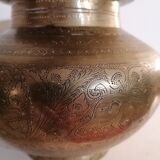 Pot à eau (vase) bénite antique en laiton d'Inde