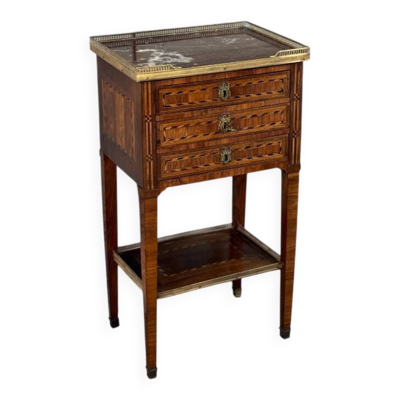 Table d’appoint ou chiffonnière Louis XVI en bois de plaquage, galerie de laiton, fin du XVIIIè
