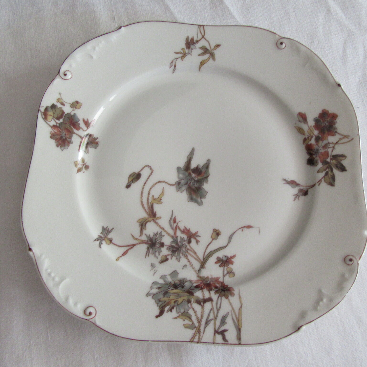 Limoges antique porcelain table service 45 pieces