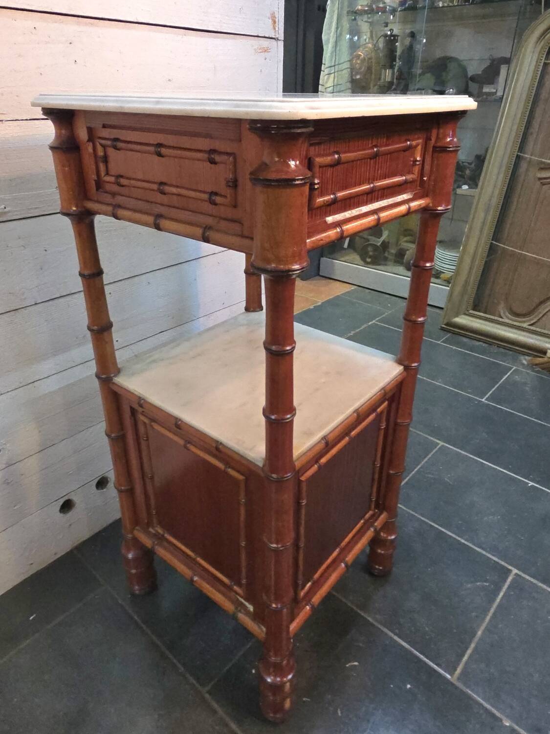 Table de chevet bois bambou du XIXème