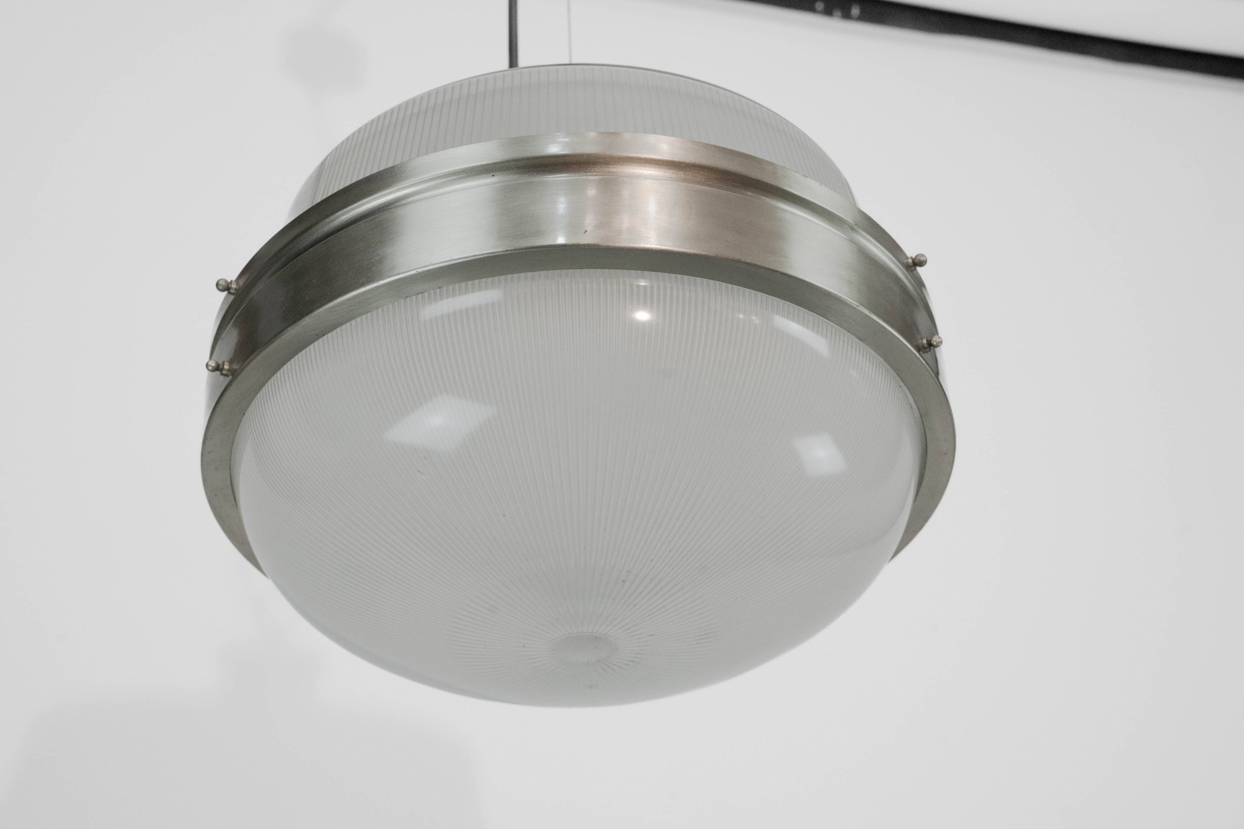 Suspension italienne du milieu du siècle dans le style de Sergio Mazza pour Artemide