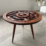Table basse années 60 tripode bois ciselé