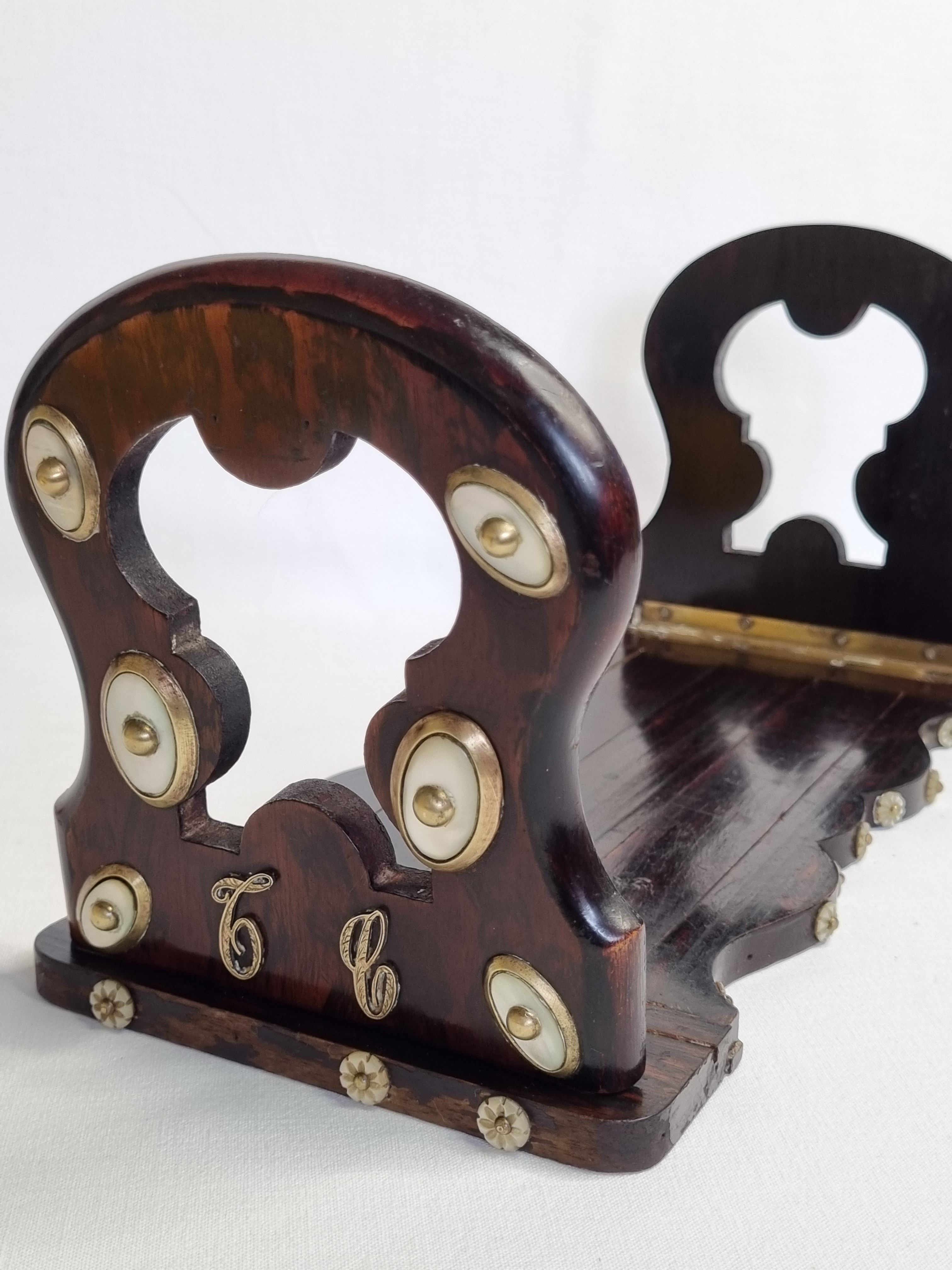 Folding bookends in wood and mother-of-pearl
