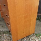 Vintage chest of drawers, tapered legs.