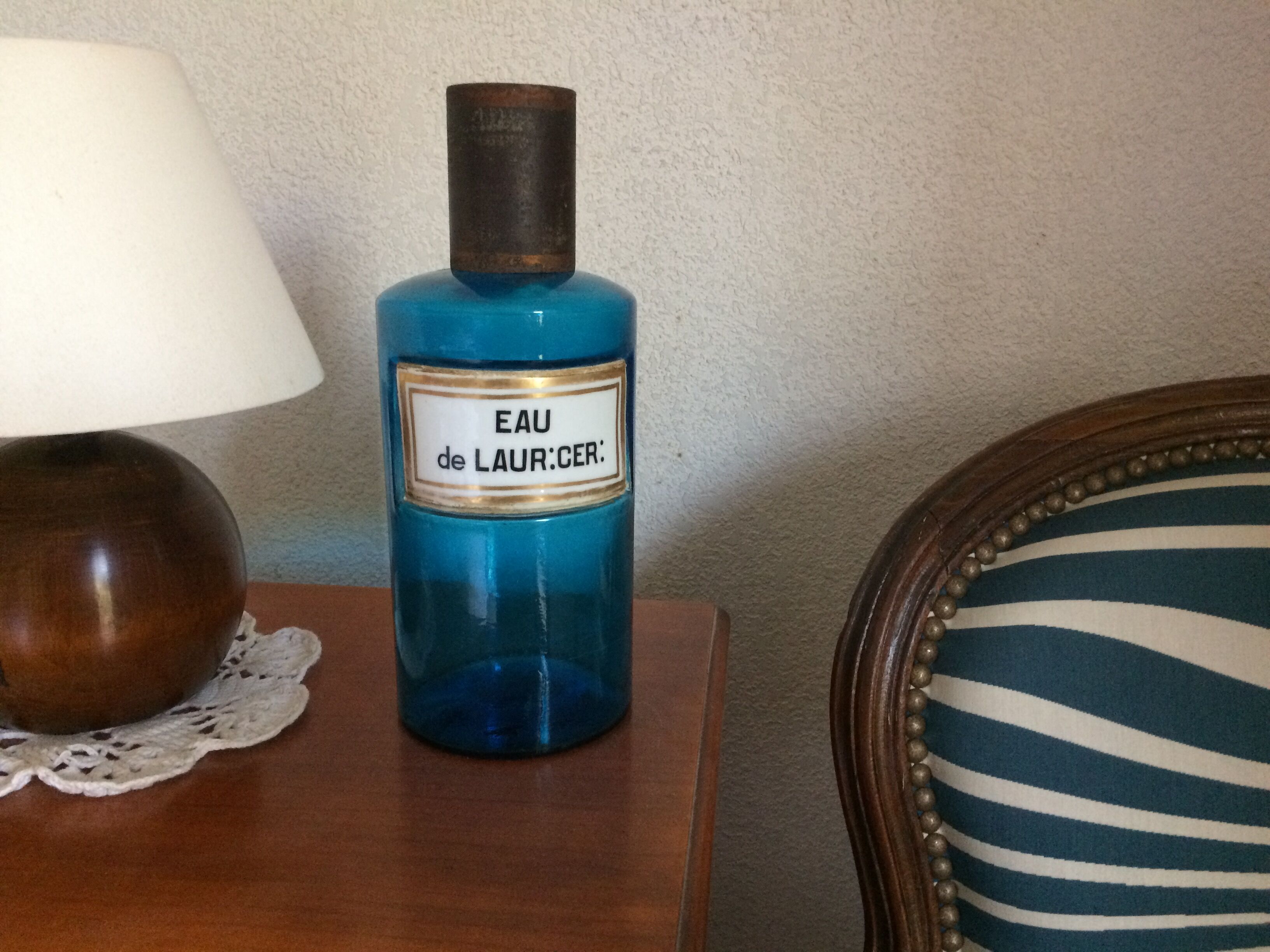 Napoleon III pharmacy pot