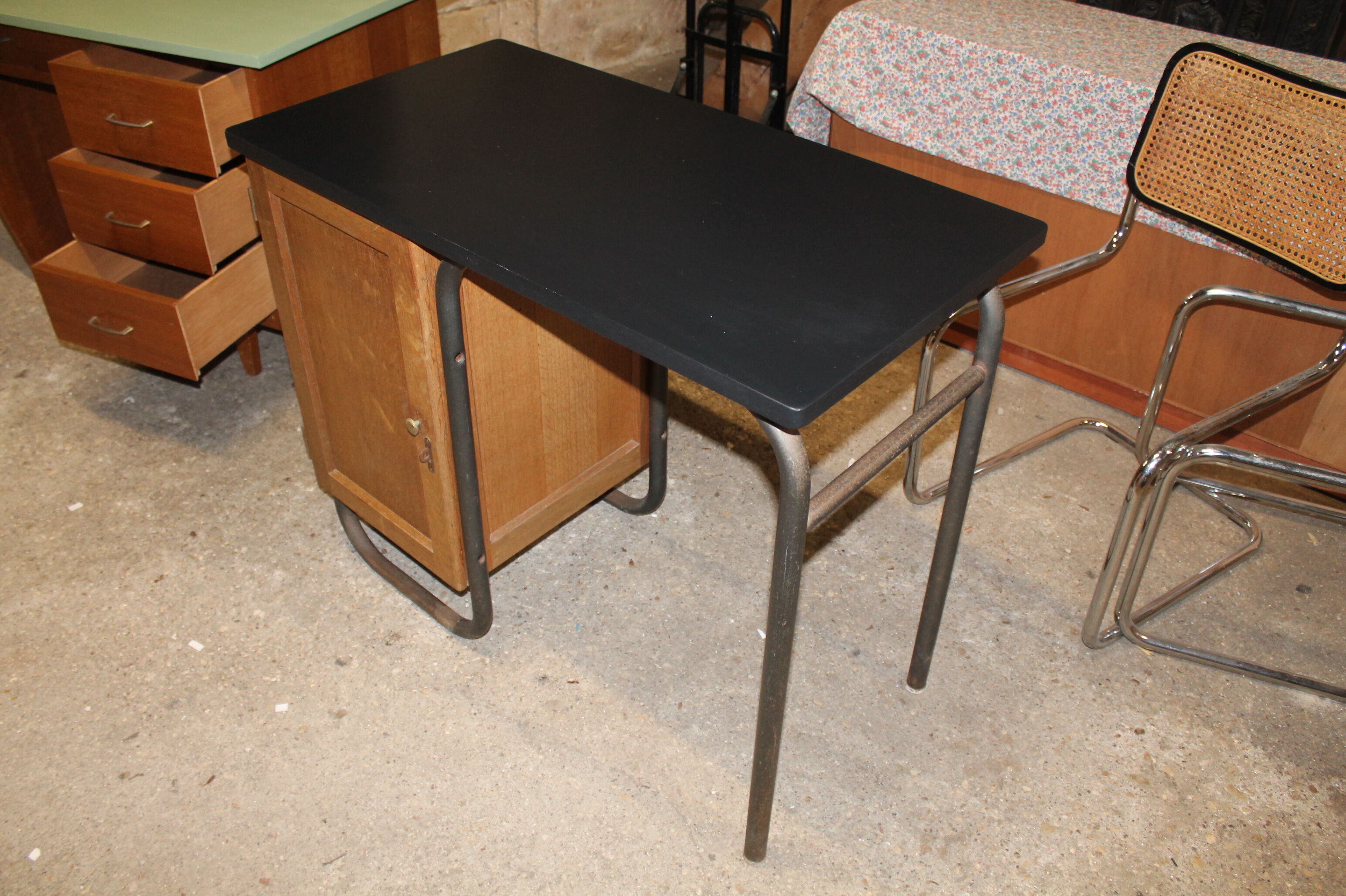 Bureau tubulaire années 50