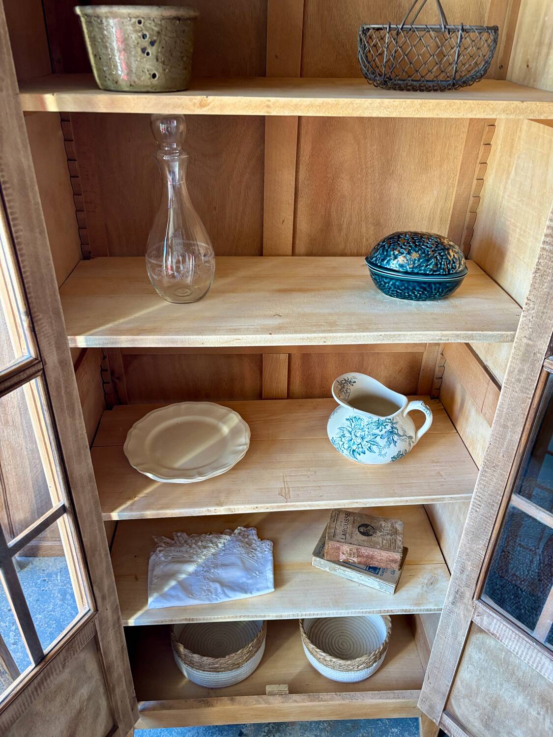 Parisian display case in raw wood