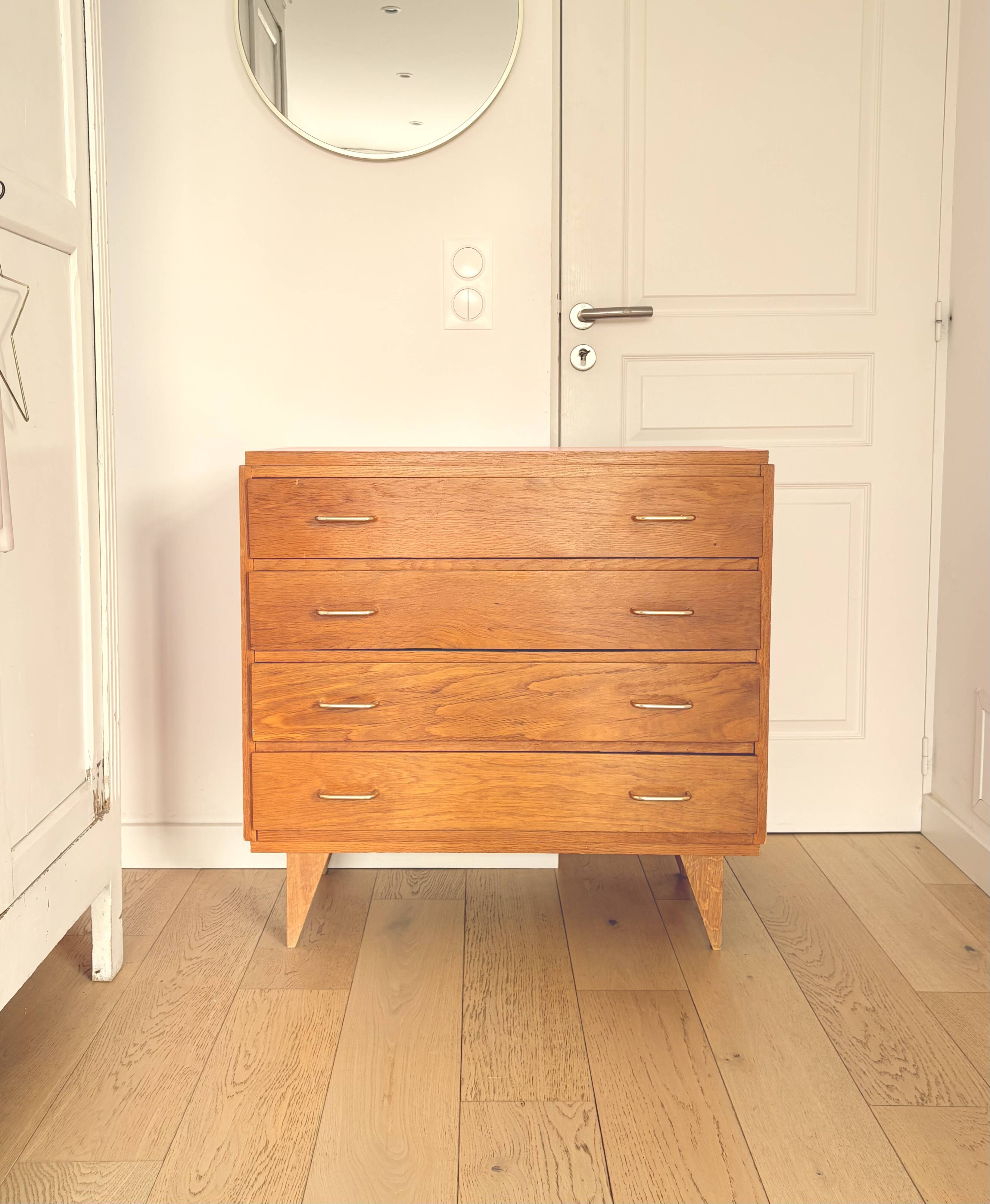 Vintage "Raspberry" chest of drawers