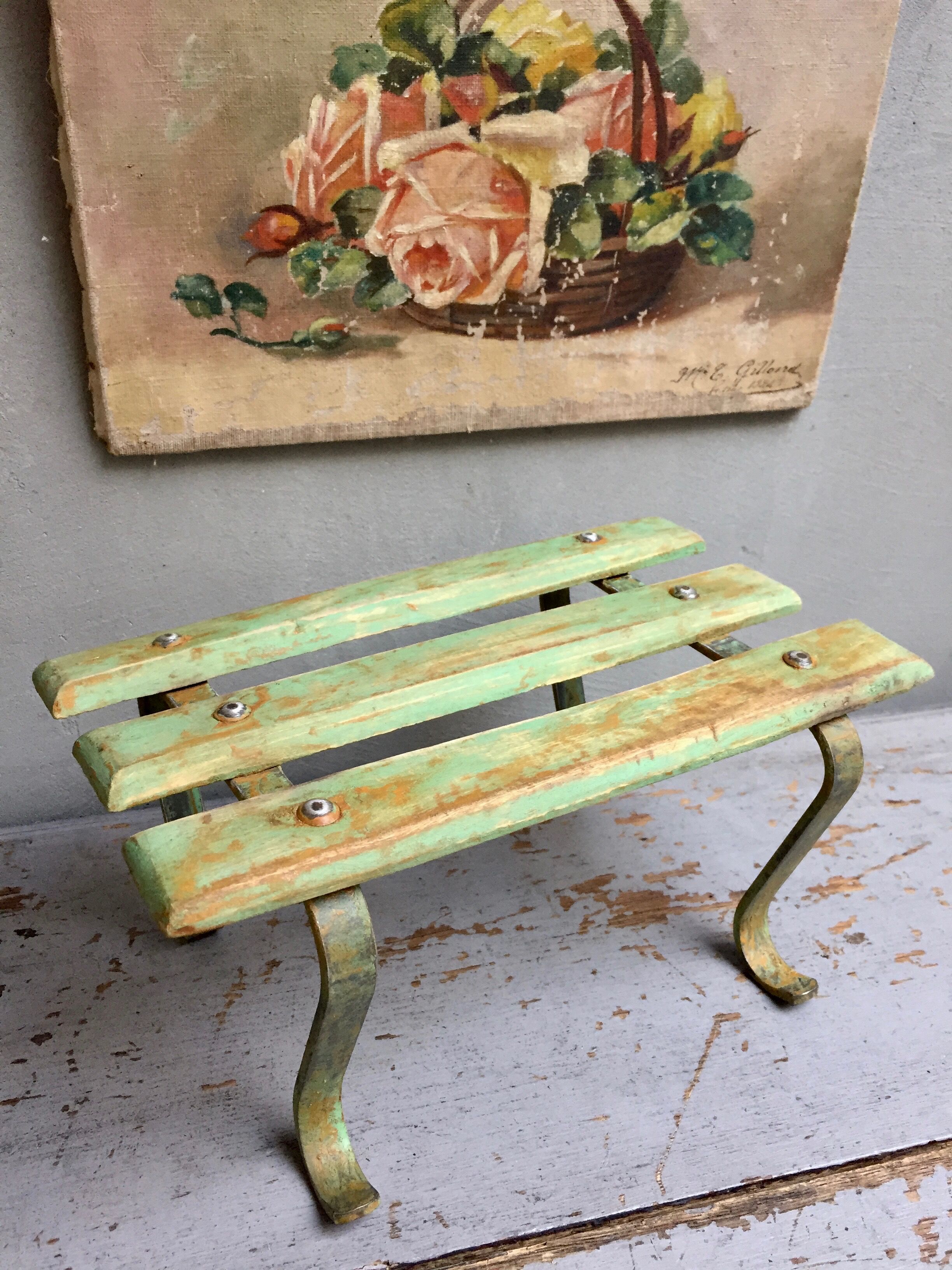 Wabi Sabi trendy bench