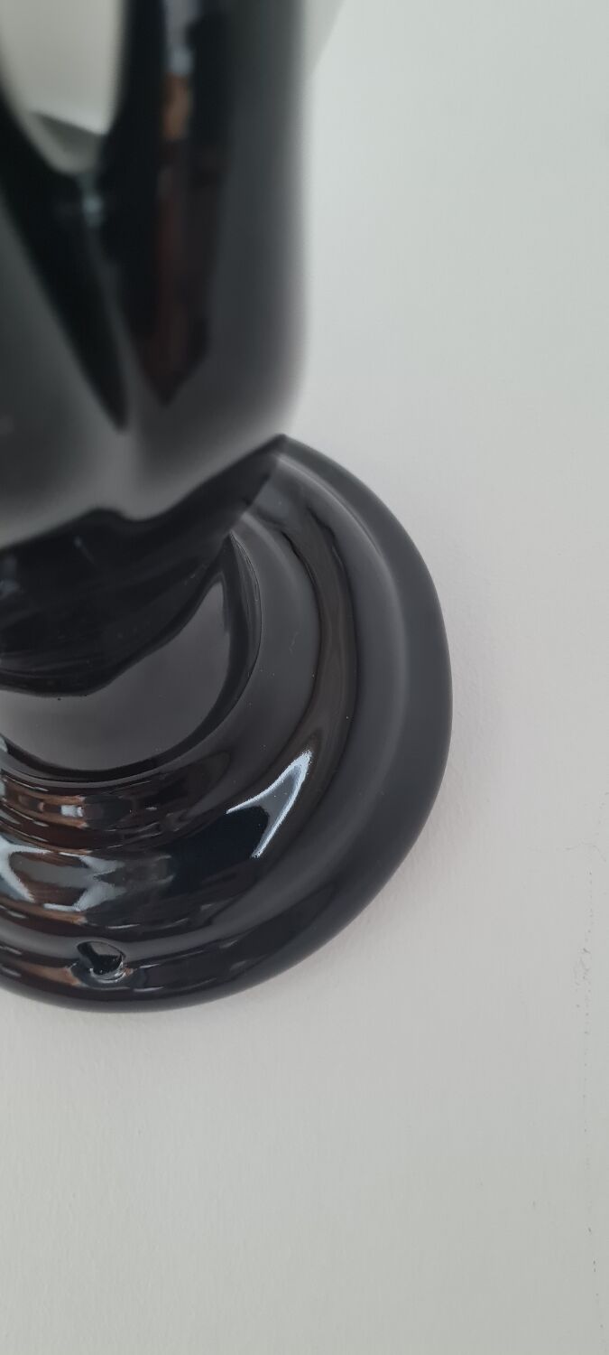 Opaline and porcelain wall light