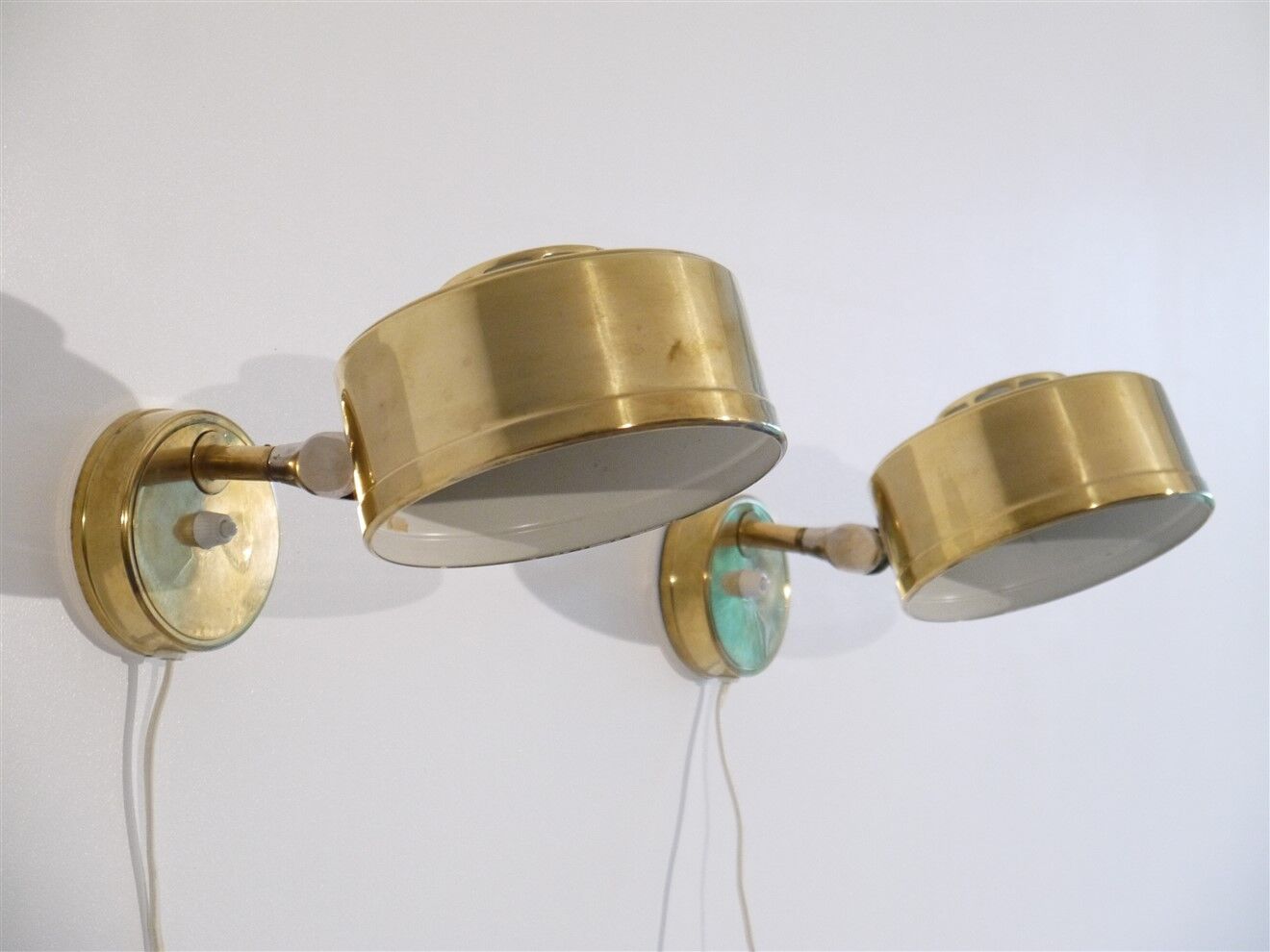 Paire d'appliques scandinaves en laiton de Skeleftea 1970