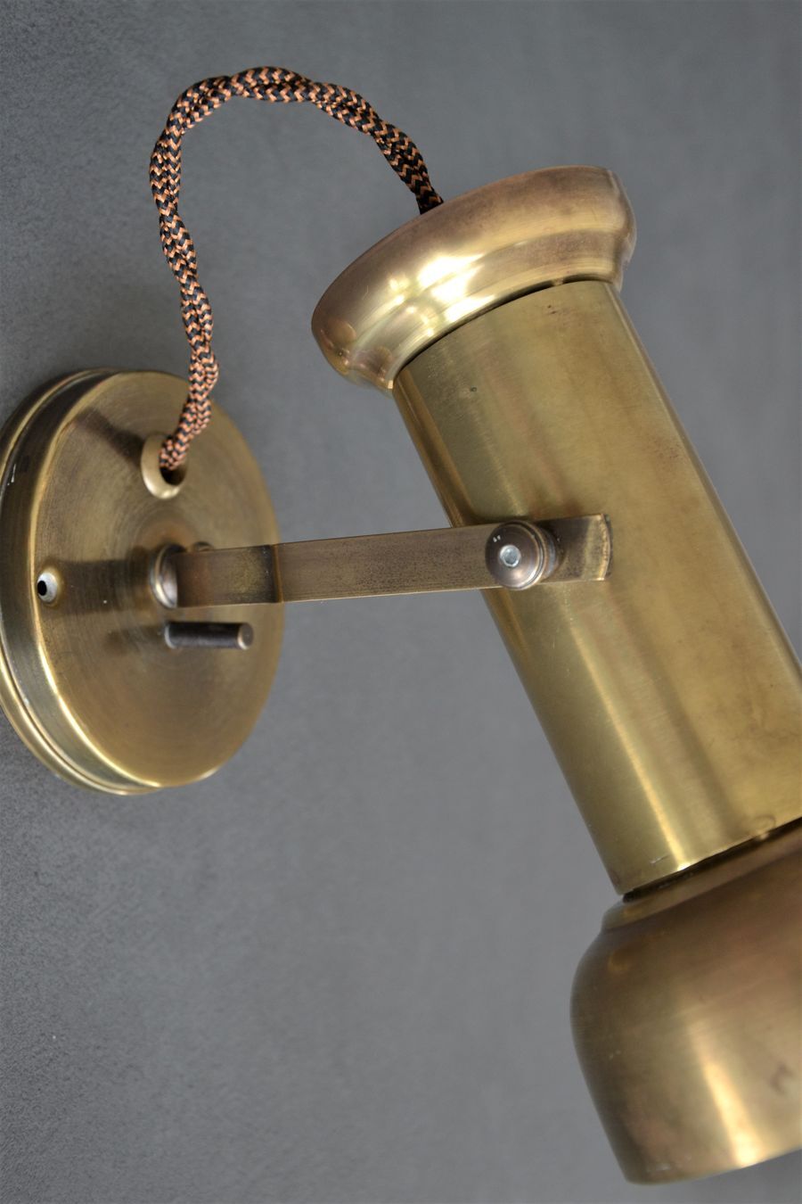 Brass articulated wall lamp – steampunk spirit -