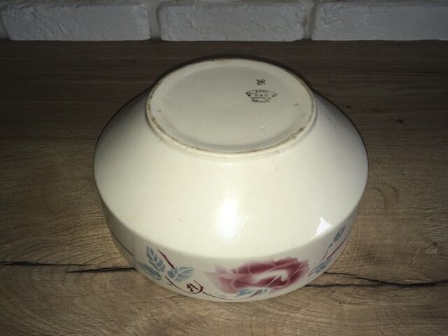 Flat round luneville model lyne