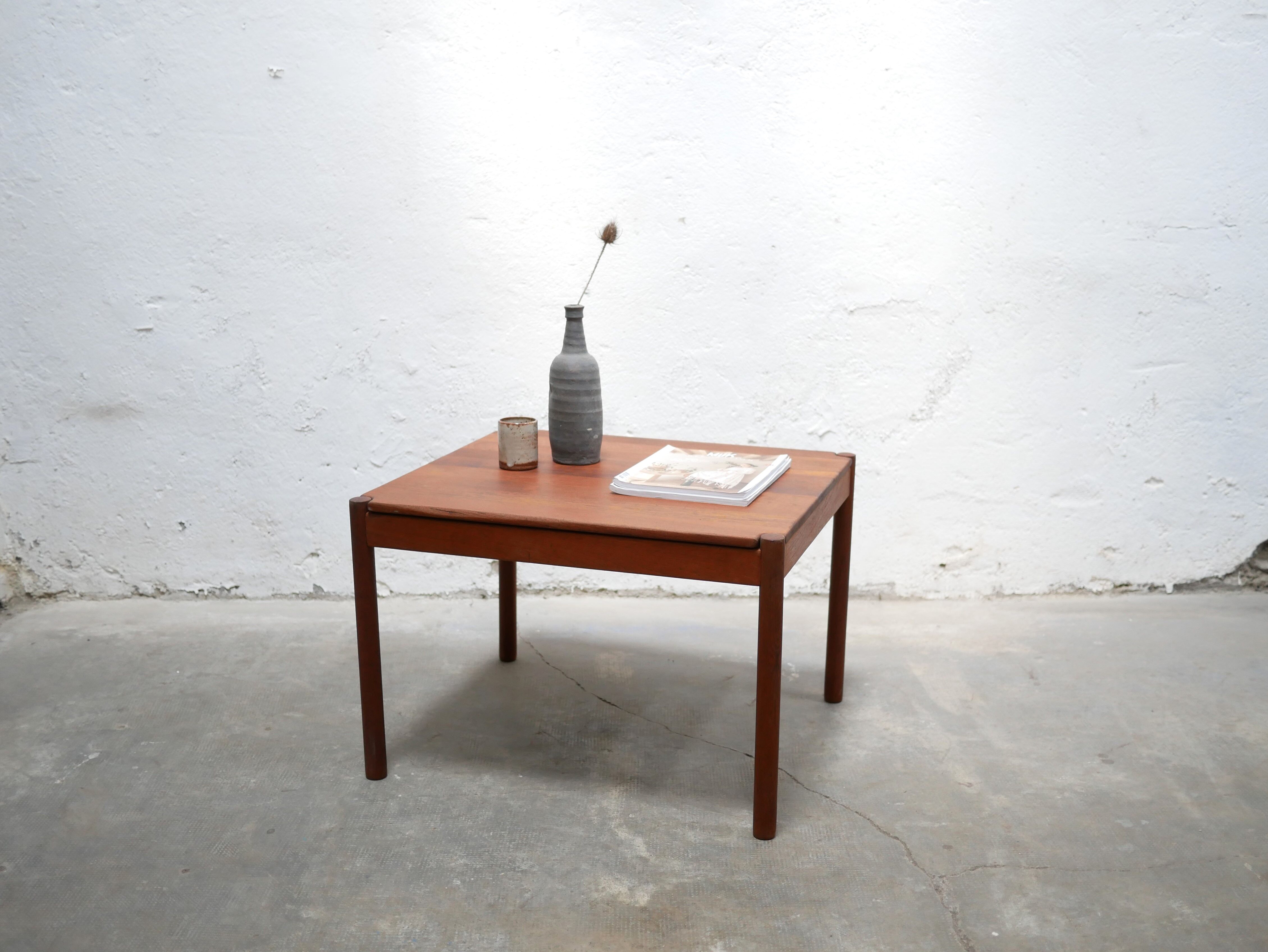 Danish coffee table in vintage teak edited by Magnus Olesen