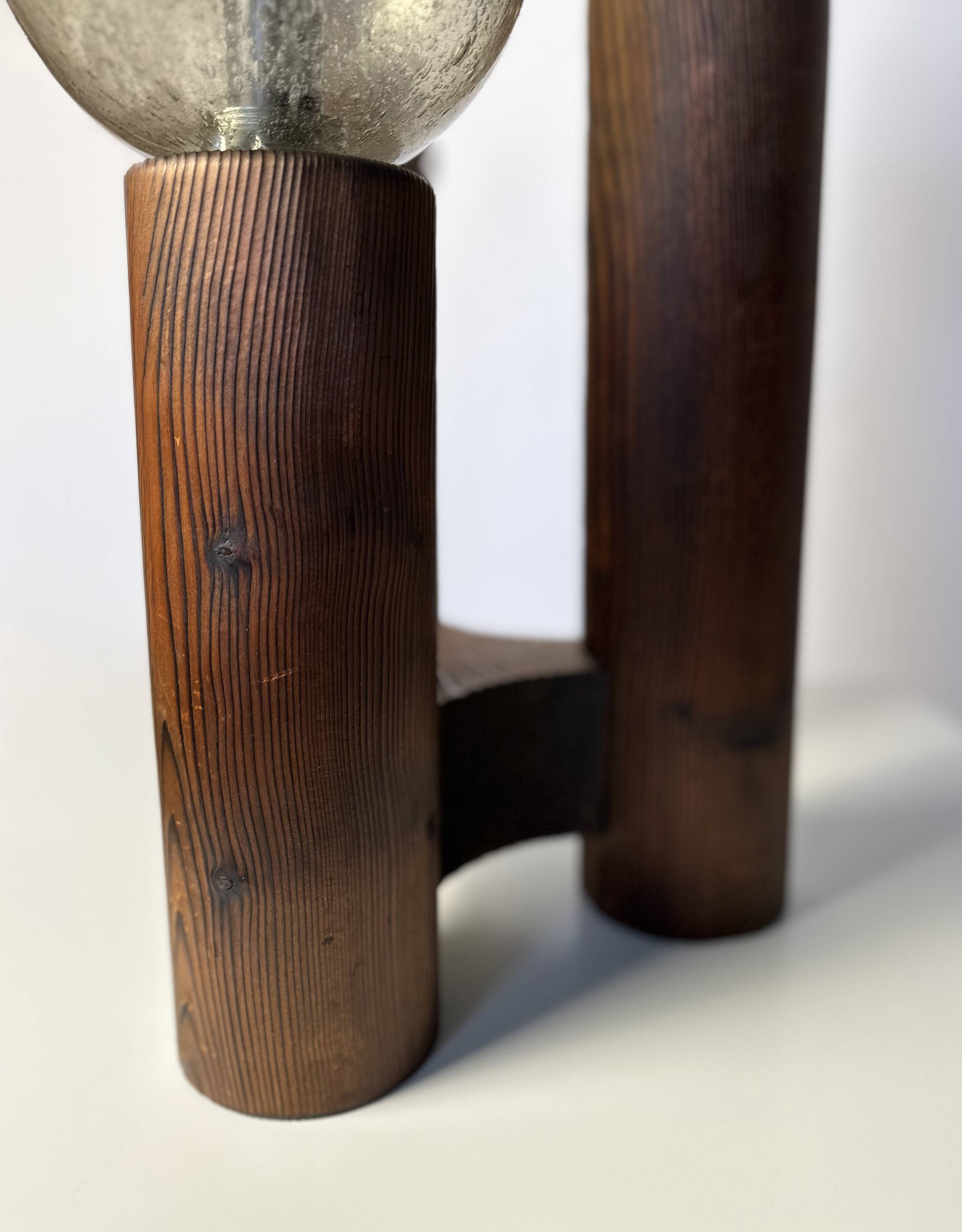 Vintage 'Model 19' Temde Leuchten table lamp in wood and hand blown glass