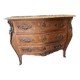 Commode galbée de style Louis XV en bois de placage et marqueterie, début XXe