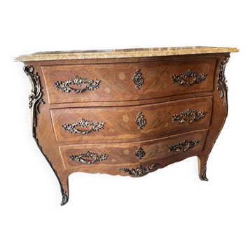 Louis XV style curved chest of drawers in veneer and marquetry, early 20th century