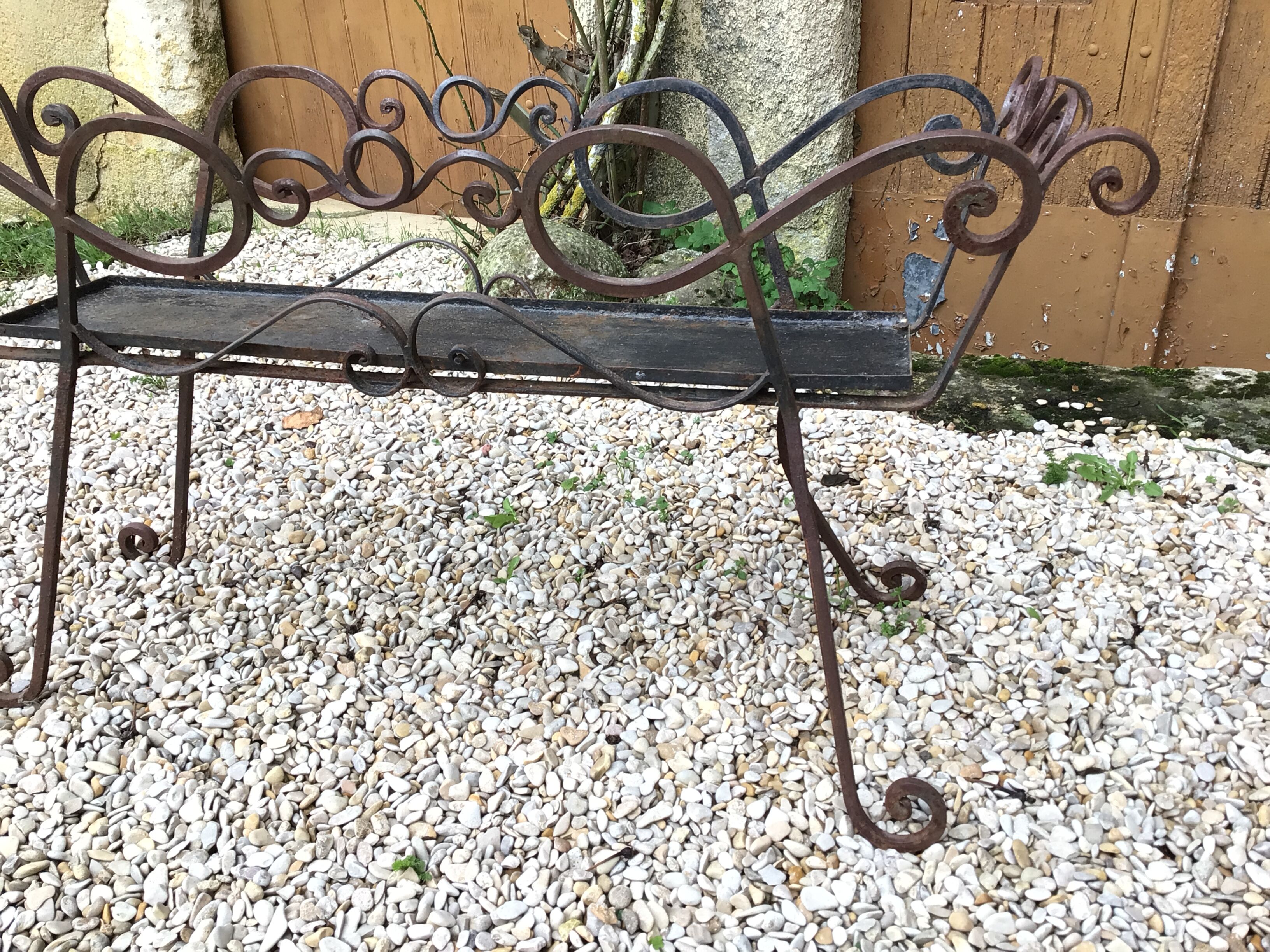 Jardinière porte plantes en fer forgé