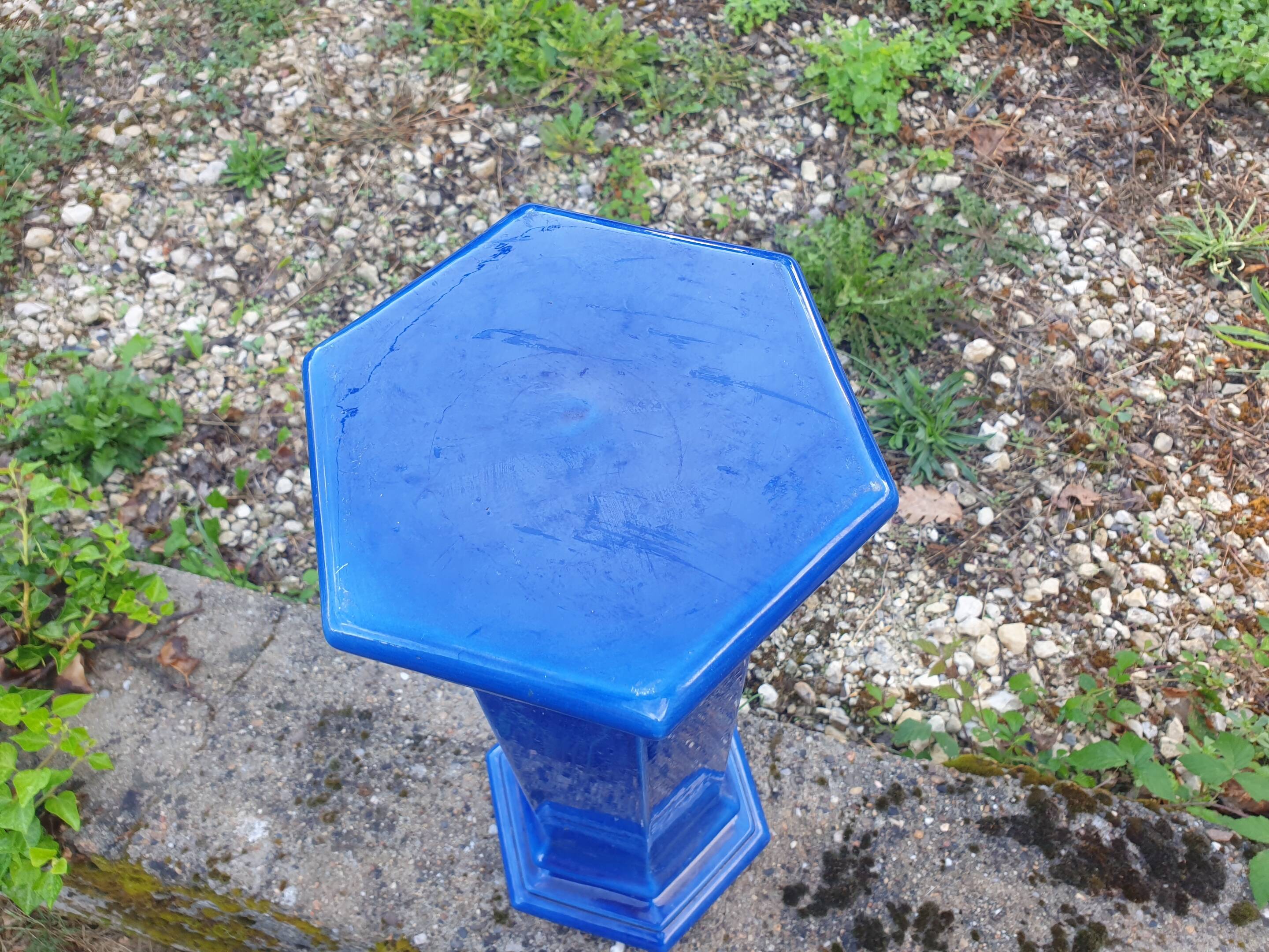 Sellette - colonne en faïence bleue