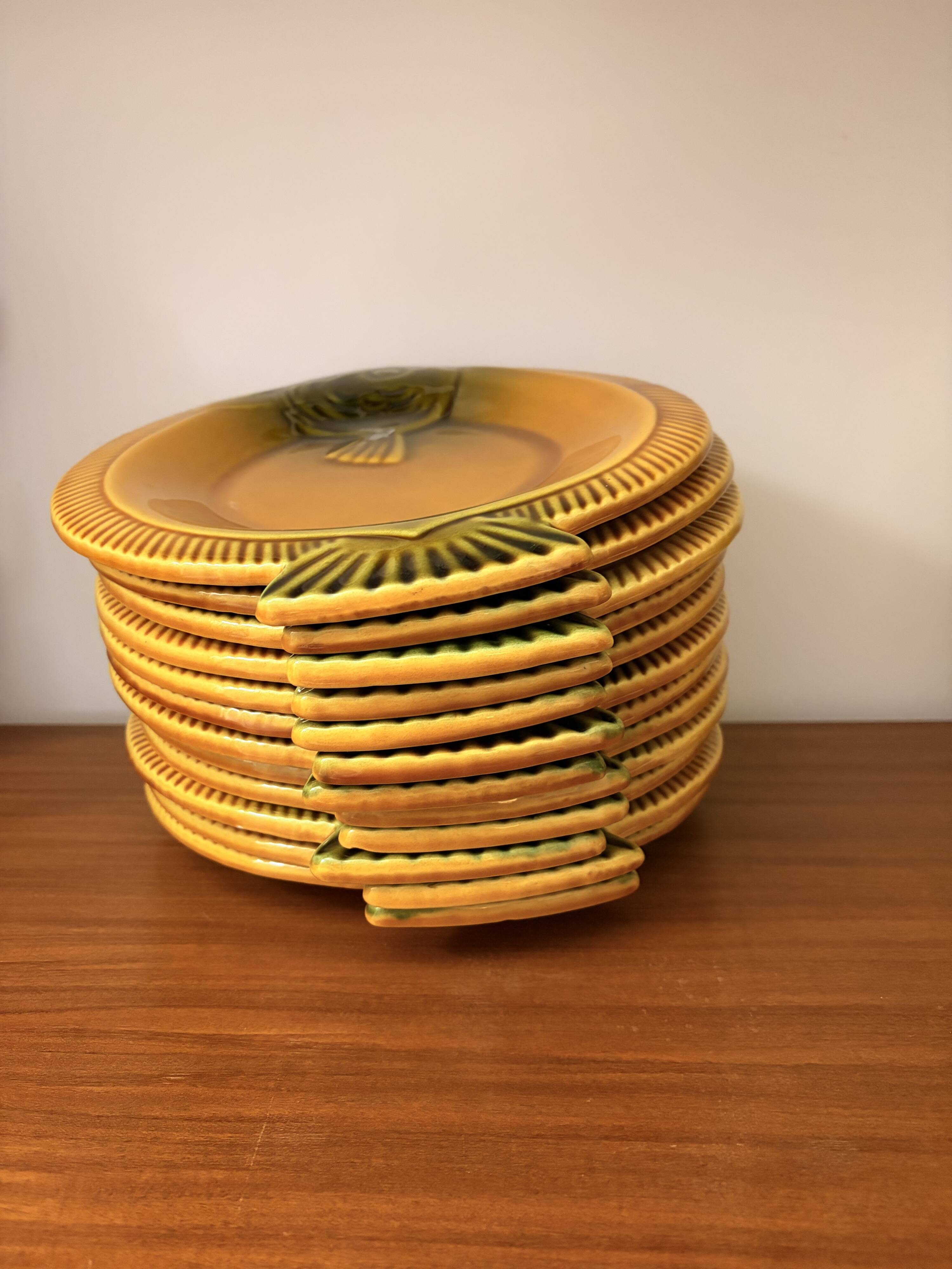 12 fish plates Vallauris in orange and green earthenware vintage 60s/70s